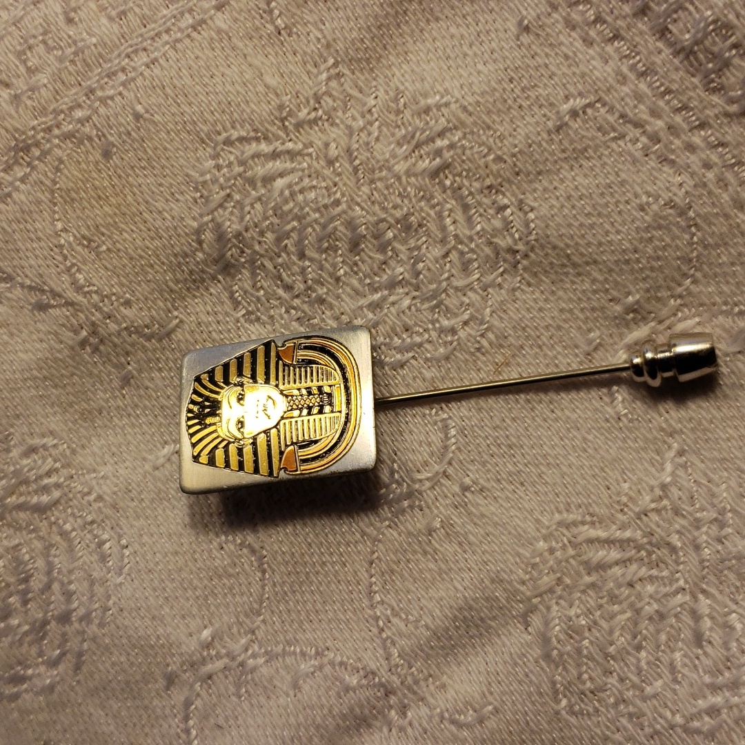 Reed Barton Pin 15$
